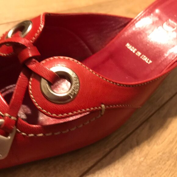 VINTAGE PRADA RED LEATHER SLIP ON PUMPS - Picture 2 of 5